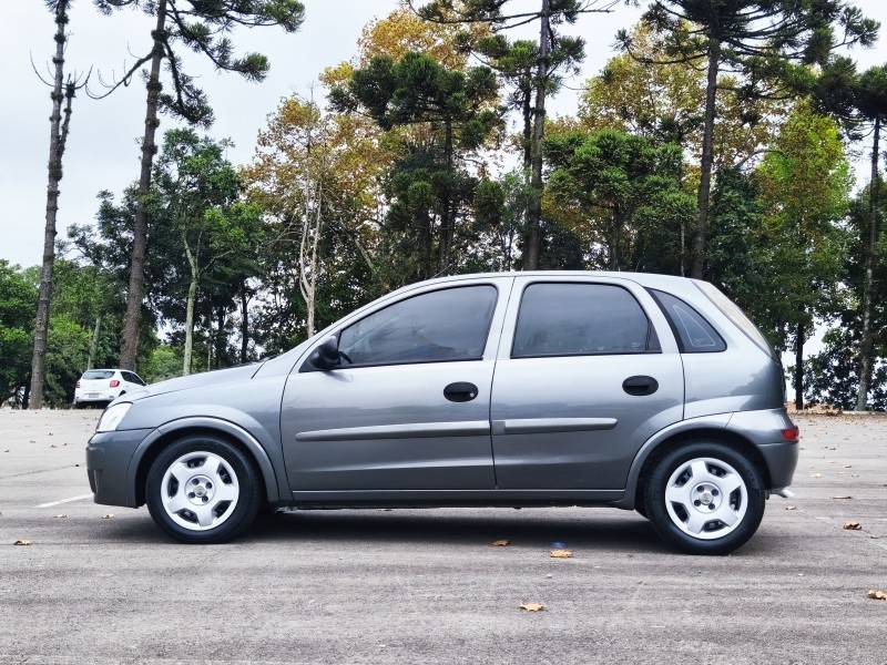 CHEVROLET - CORSA - 2012/2012 - Cinza - R$ 31.900,00