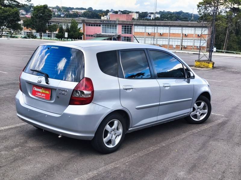 HONDA - FIT - 2006/2006 - Prata - R$ 32.900,00