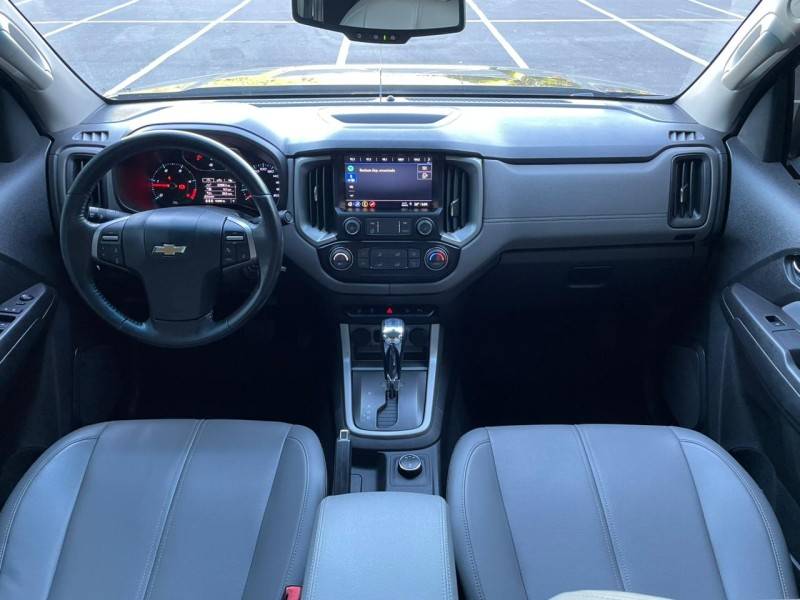 CHEVROLET - S10 - 2022/2022 - Preta - R$ 173.900,00