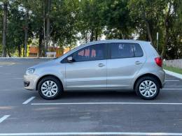 VOLKSWAGEN - FOX - 2014/2014 - Prata - R$ 44.900,00