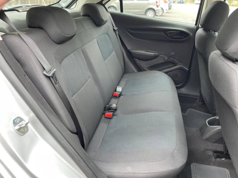 CHEVROLET - ONIX - 2018/2018 - Prata - R$ 48.900,00