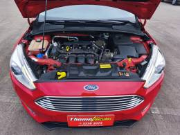 FORD - FOCUS - 2016/2016 - Vermelha - R$ 72.900,00