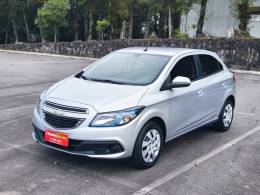 CHEVROLET - ONIX - 2015/2015 - Prata - R$ 48.900,00