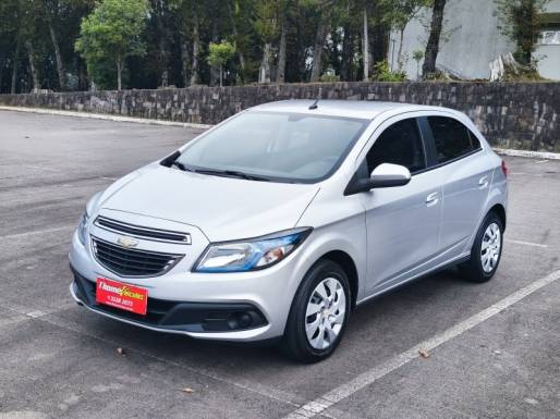 CHEVROLET - ONIX - 2015/2015 - Prata - R$ 48.900,00