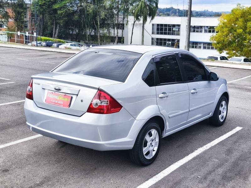 FORD - FIESTA - 2009/2009 - Prata - R$ 28.900,00