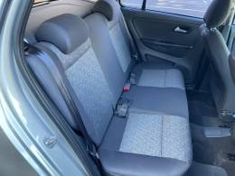 VOLKSWAGEN - FOX - 2014/2014 - Prata - R$ 44.900,00