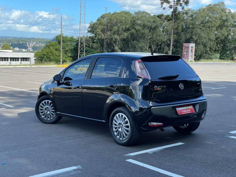FIAT - PUNTO - 2014/2014 - Preta - R$ 39.900,00