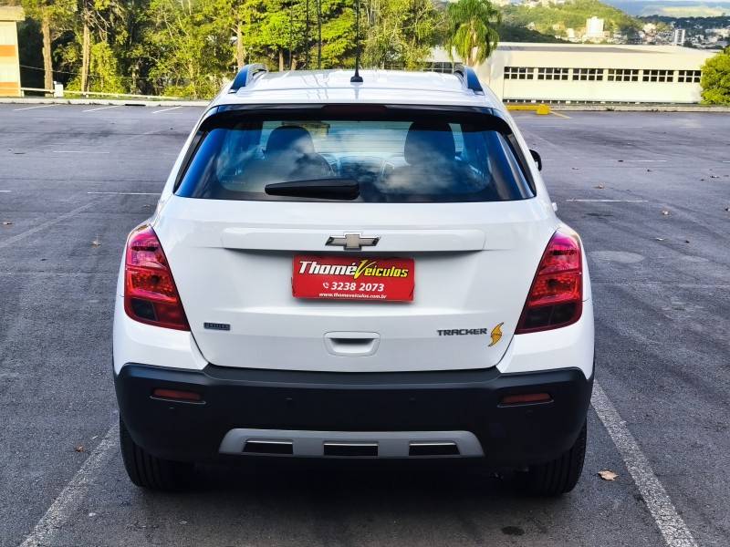 CHEVROLET - TRACKER - 2014/2014 - Branca - R$ 63.900,00