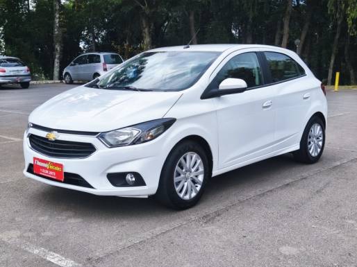 CHEVROLET - ONIX - 2018/2018 - Branca - R$ 63.900,00