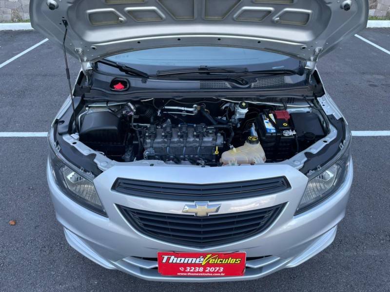 CHEVROLET - ONIX - 2019/2019 - Prata - R$ 52.900,00