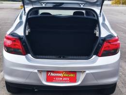 CHEVROLET - ONIX - 2015/2015 - Prata - R$ 48.900,00